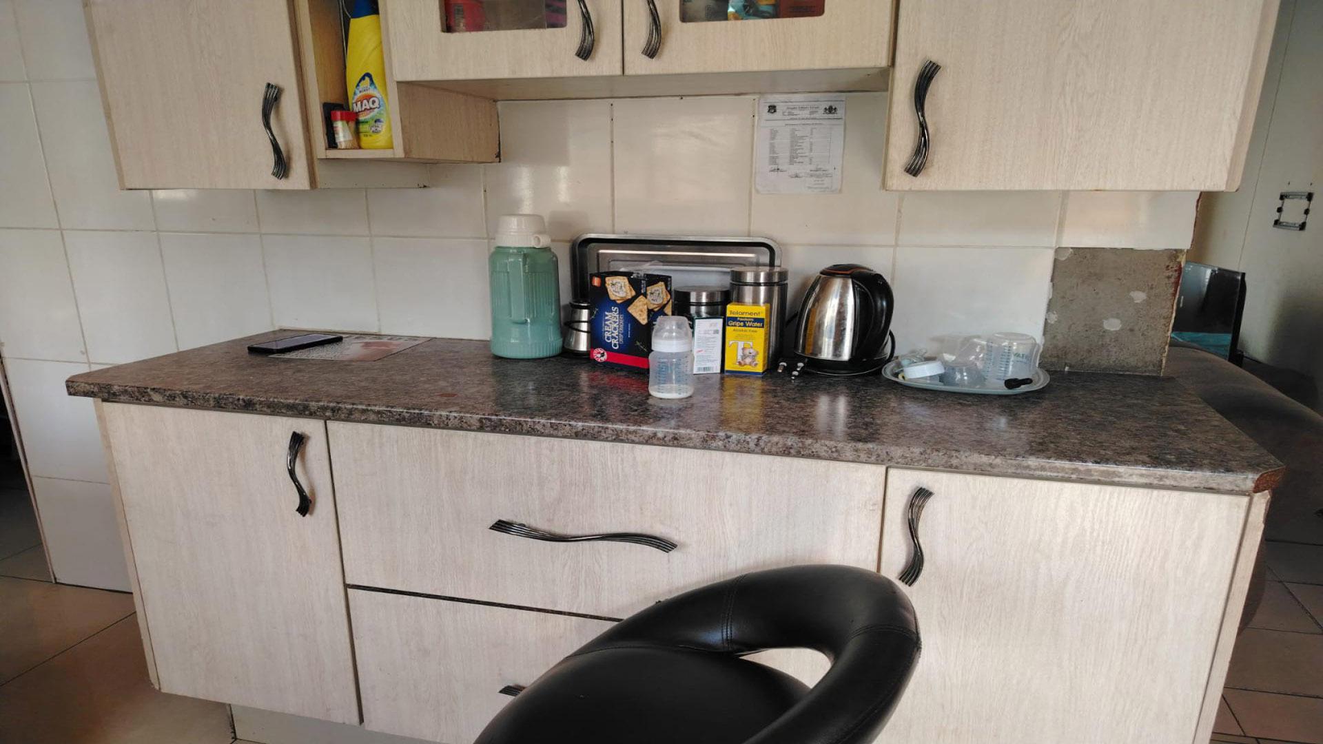 Kitchen of property in Mahube Valley