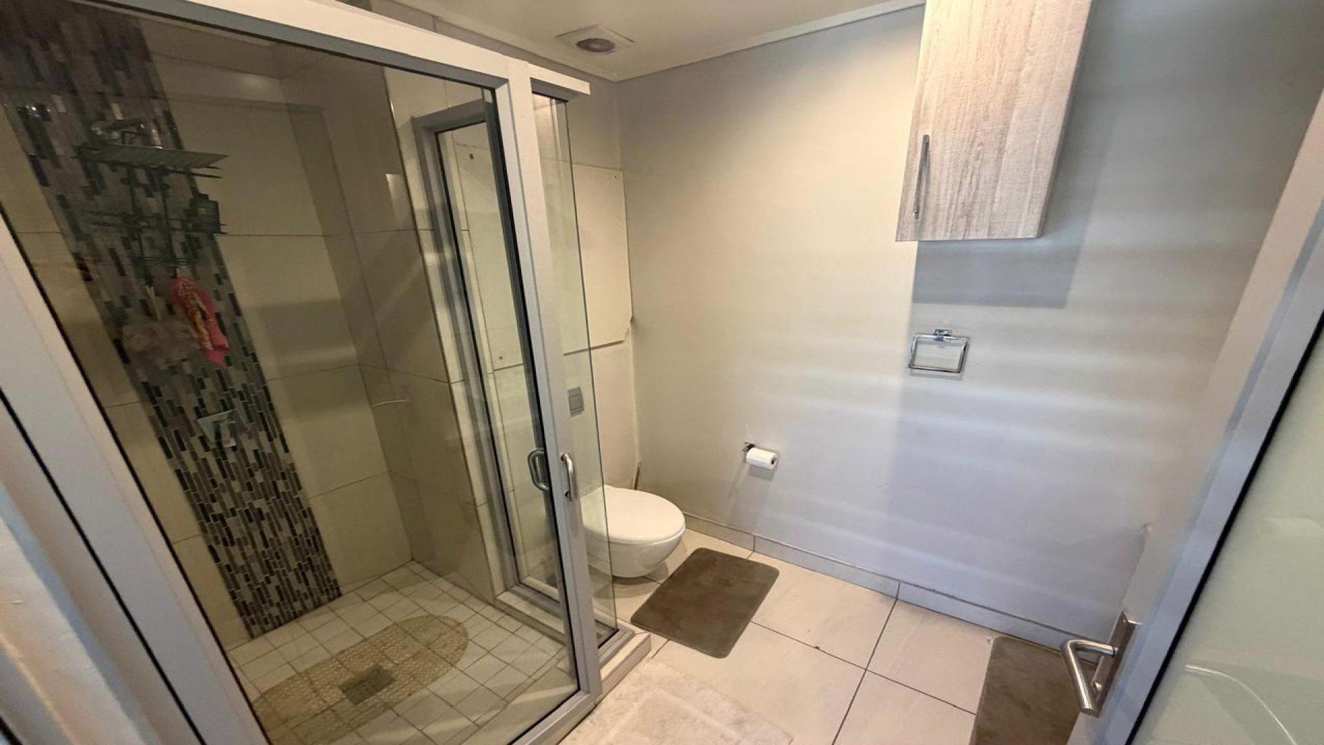 Bathroom 2 of property in Bendor