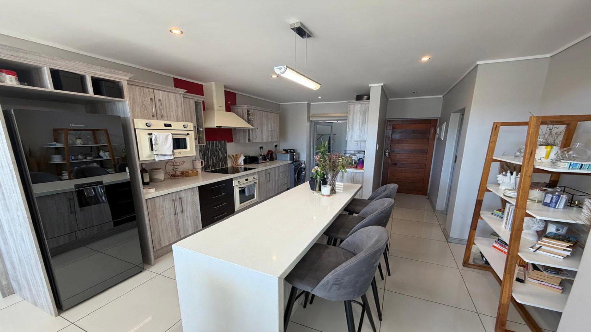 Kitchen of property in Bendor