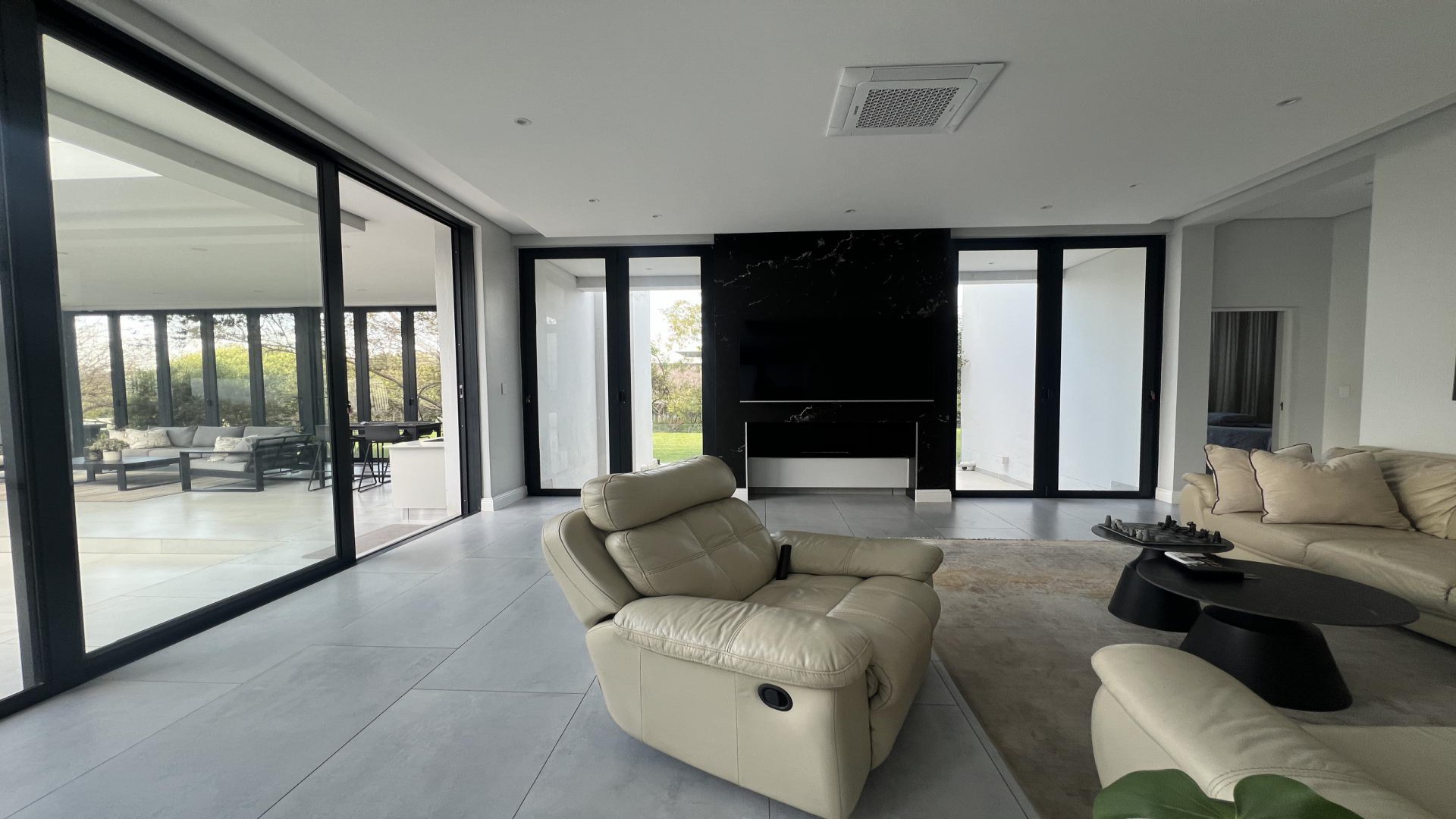 Lounges of property in Riverglen