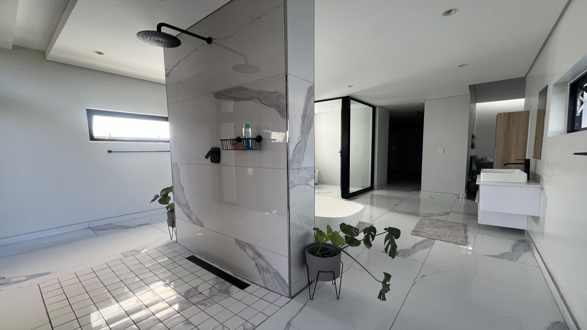 Bathroom 3+ of property in Riverglen