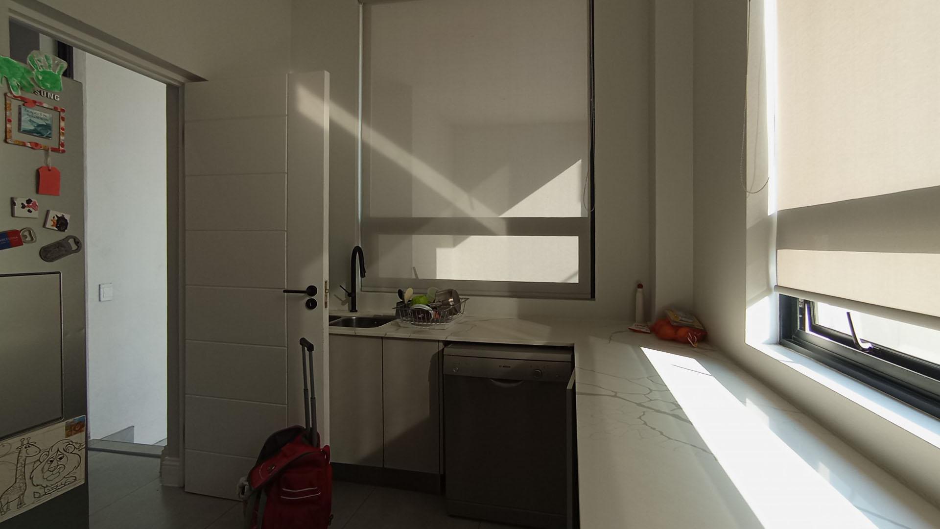 Scullery - 12 square meters of property in Riverglen