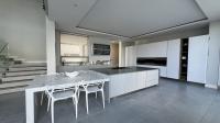 Kitchen of property in Riverglen