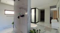 Main Bathroom - 27 square meters of property in Riverglen
