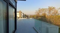 Balcony - 96 square meters of property in Riverglen