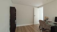Study - 14 square meters of property in Riverglen