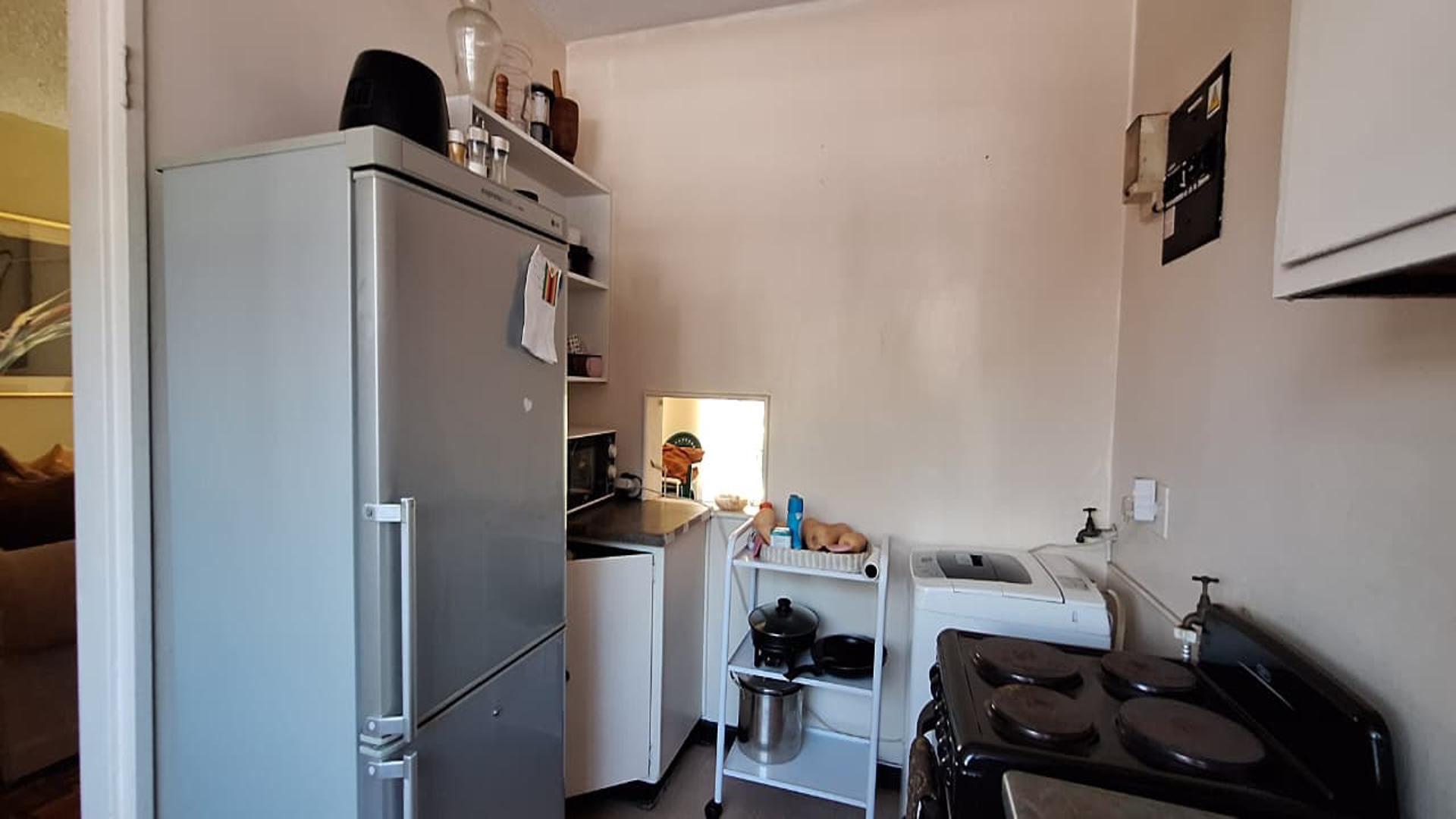 Kitchen - 10 square meters of property in Lyndhurst