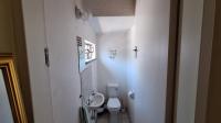 Bathroom 1 - 3 square meters of property in Lyndhurst