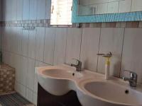  of property in Oudtshoorn