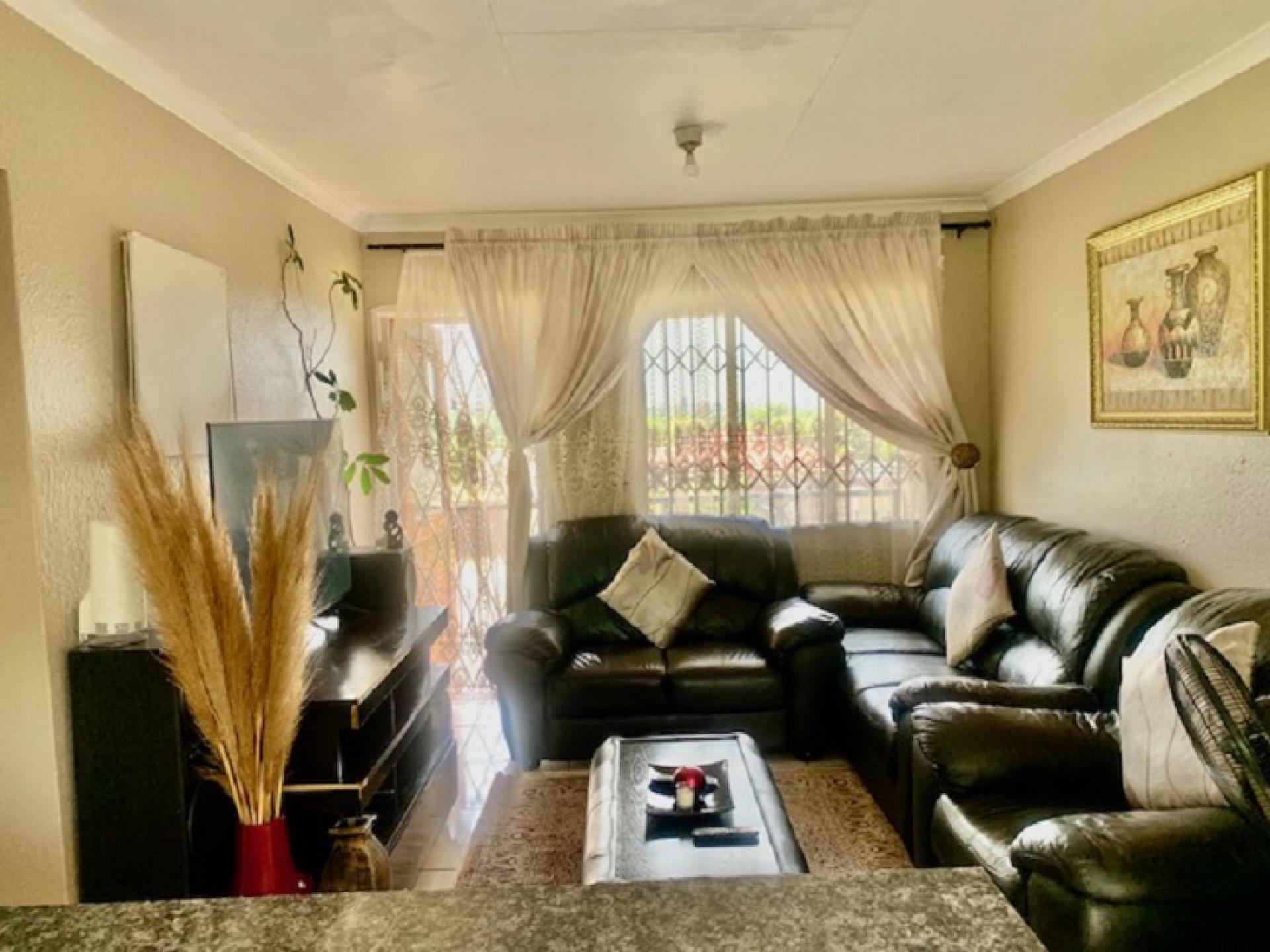  of property in Ormonde