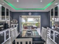  of property in Glenvista