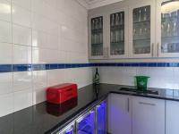  of property in Glenvista