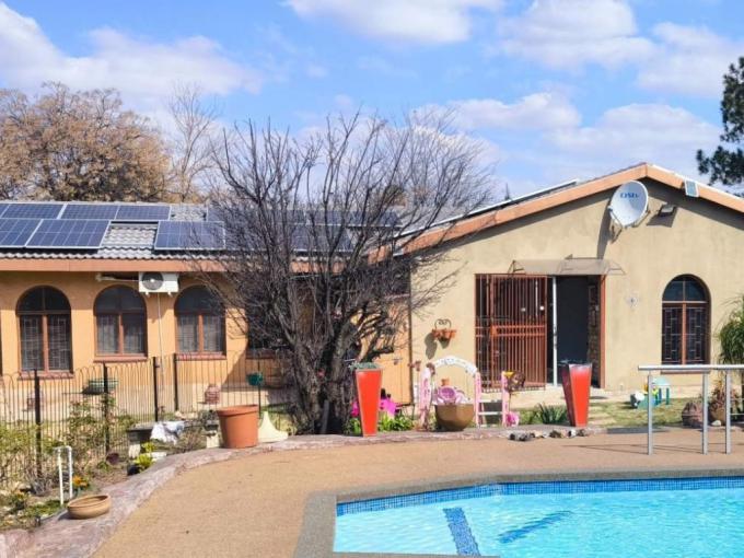 4 Bedroom House for Sale For Sale in Brackenhurst - MR704801