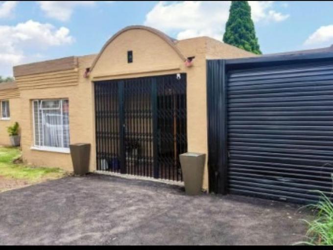 4 Bedroom House for Sale For Sale in Mayberry Park - MR704809