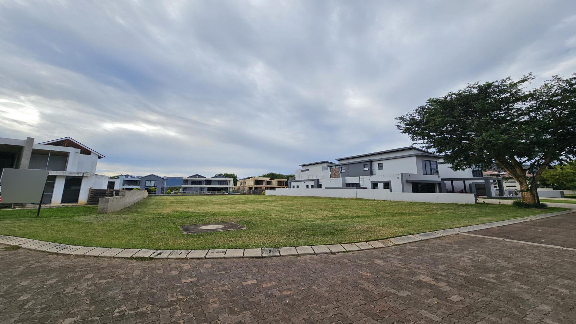 Front View of property in The Islands Estate