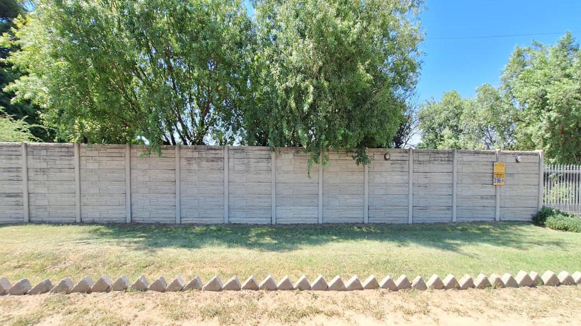 Front View of property in Benoni AH