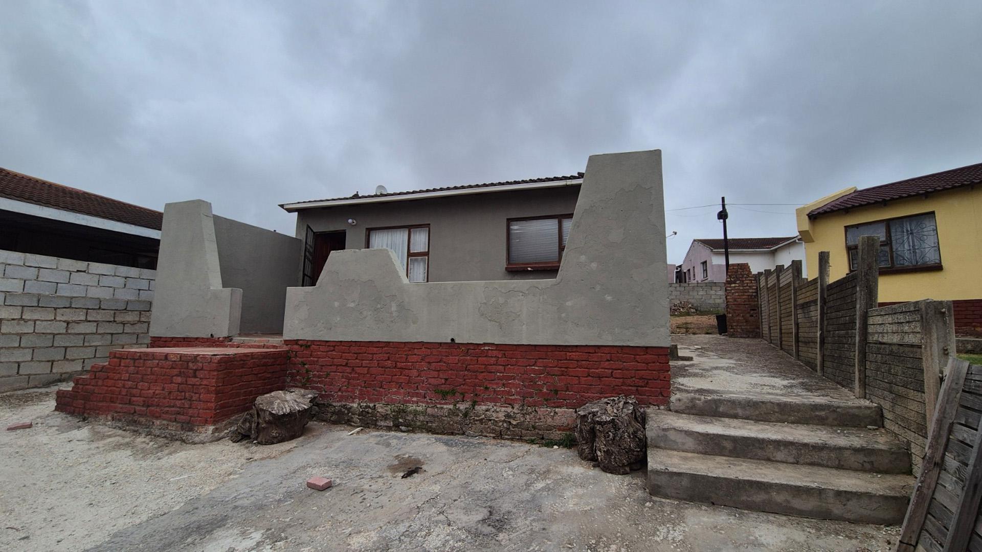 Front View of property in Kwadwesi