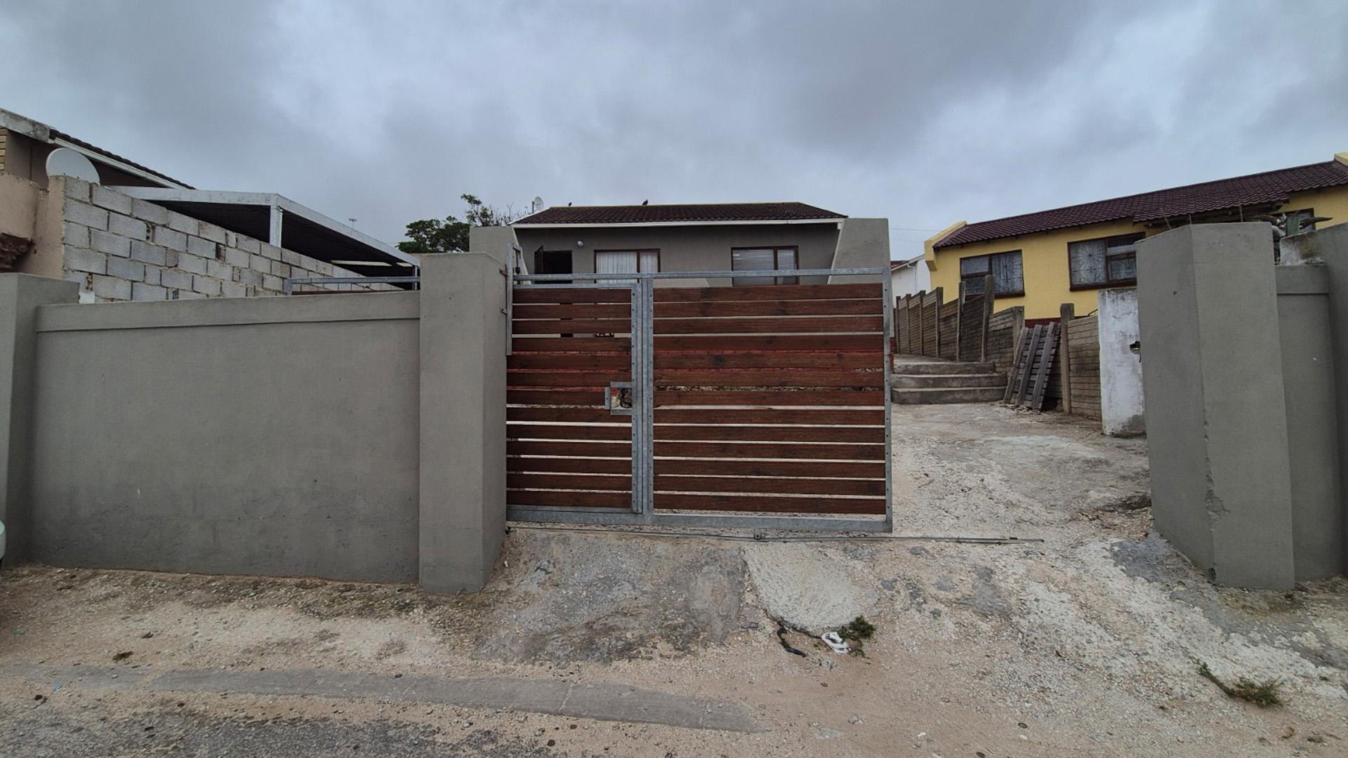 Front View of property in Kwadwesi