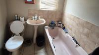 Bathroom 1 of property in Kwadwesi
