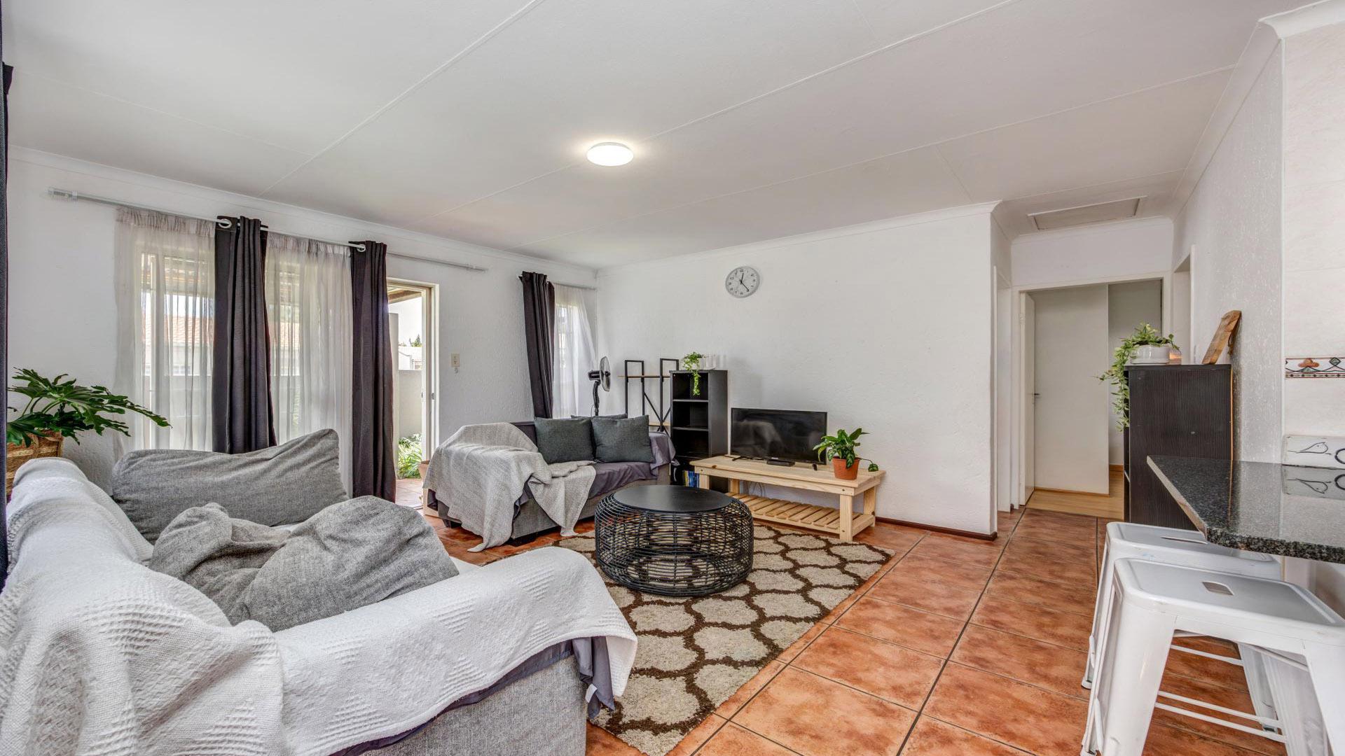 Lounges of property in Fairlands