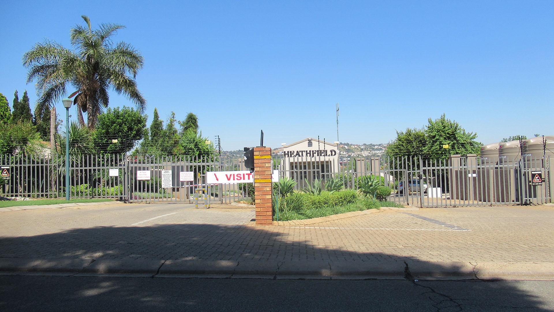 Front View of property in Fairlands