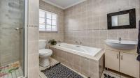 Bathroom 1 of property in Fairlands