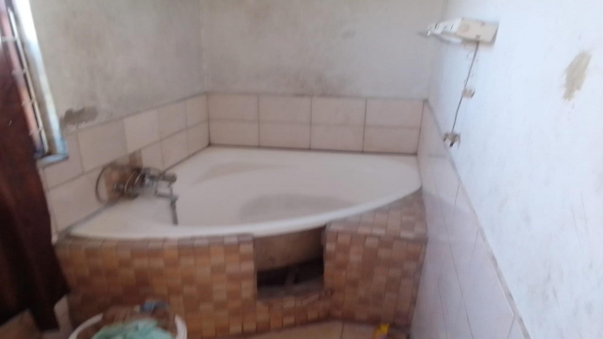 Bathroom 1 of property in Malmesbury