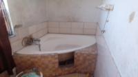 Bathroom 1 of property in Malmesbury