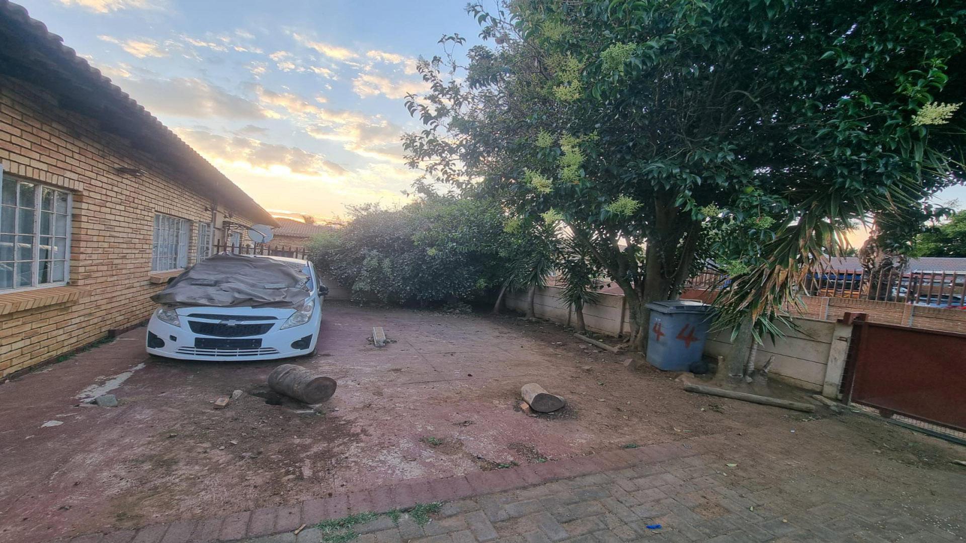 Front View of property in Robinpark