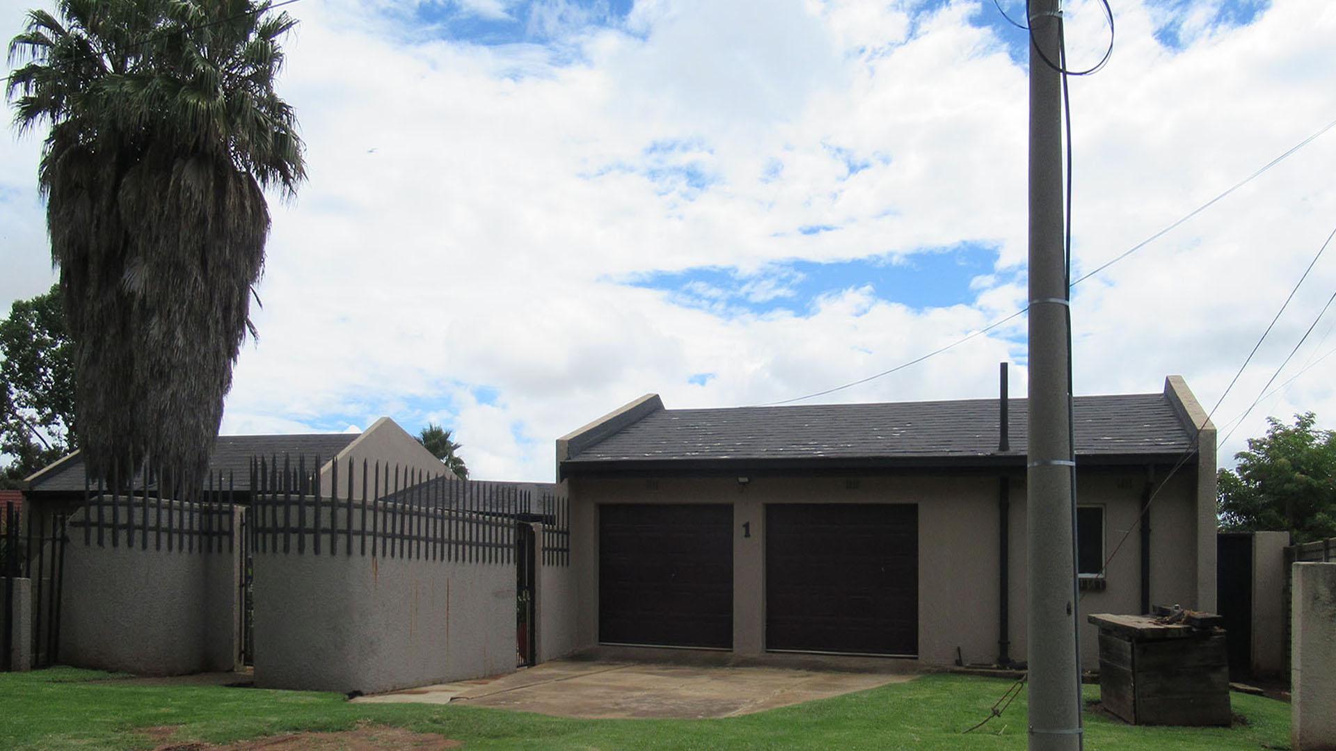 Front View of property in Robinpark