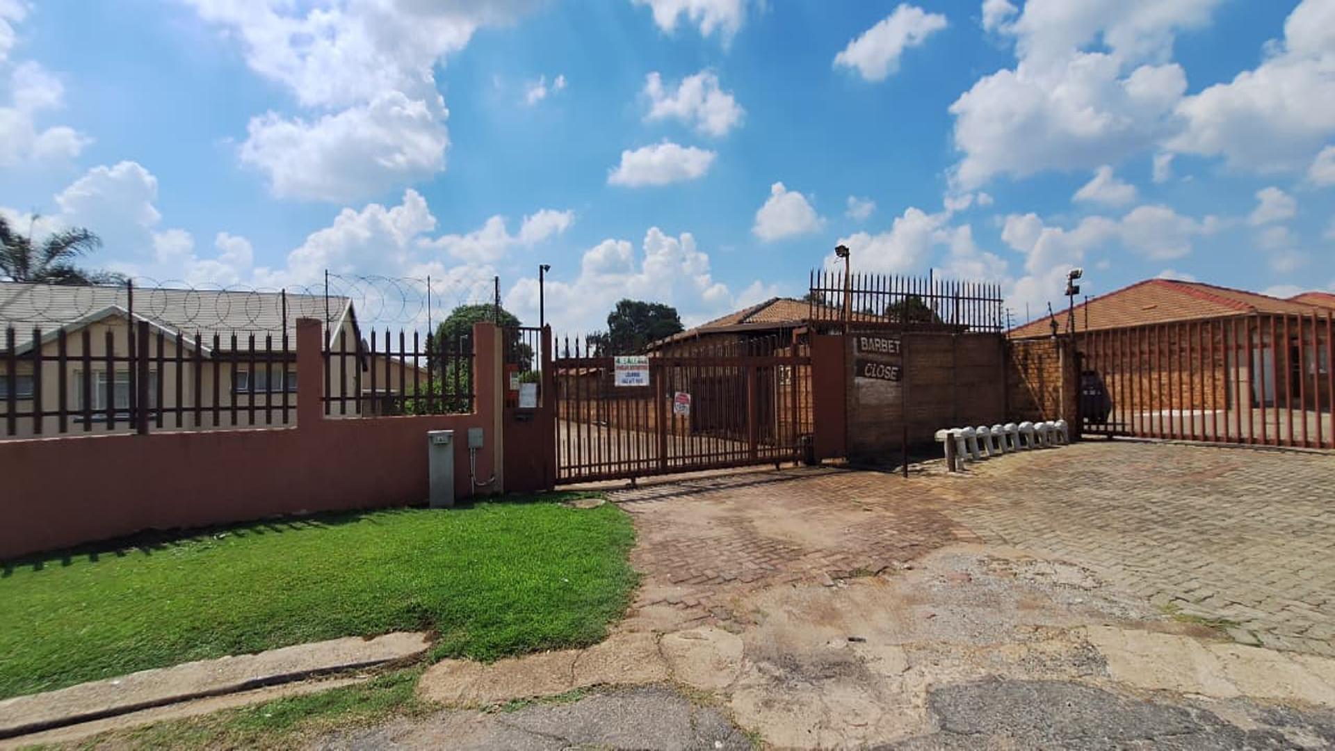 Front View of property in Robinpark