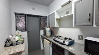Kitchen - 8 square meters of property in Windsor