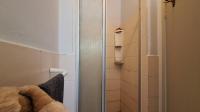 Bathroom 2 - 3 square meters of property in Windsor