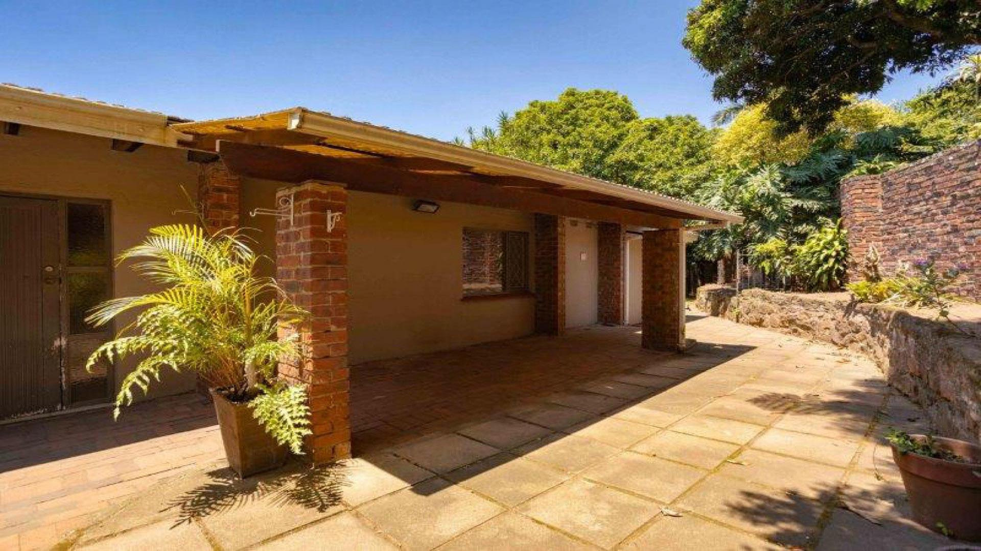 Backyard of property in Chiltern Hills