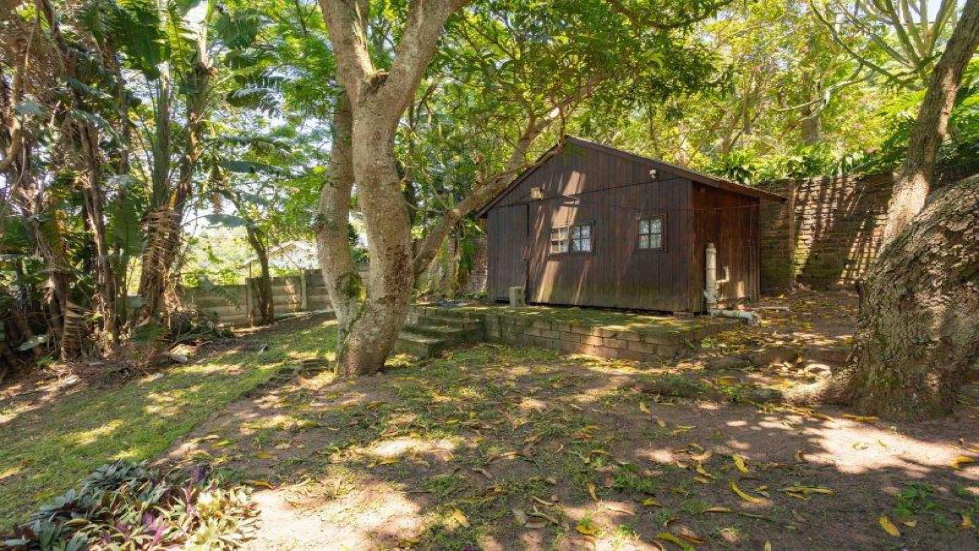 Spaces of property in Chiltern Hills