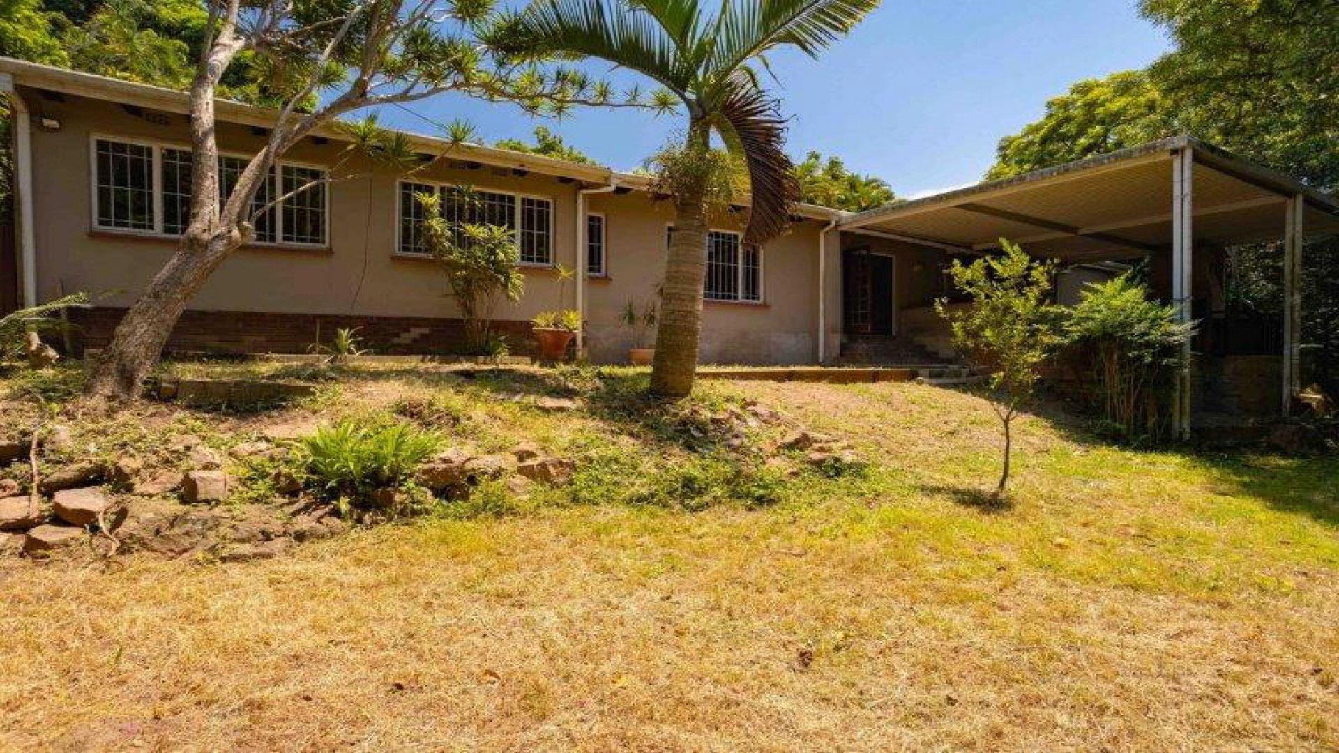 Front View of property in Chiltern Hills