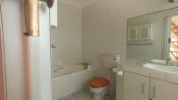 Main Bathroom - 7 square meters of property in Chiltern Hills