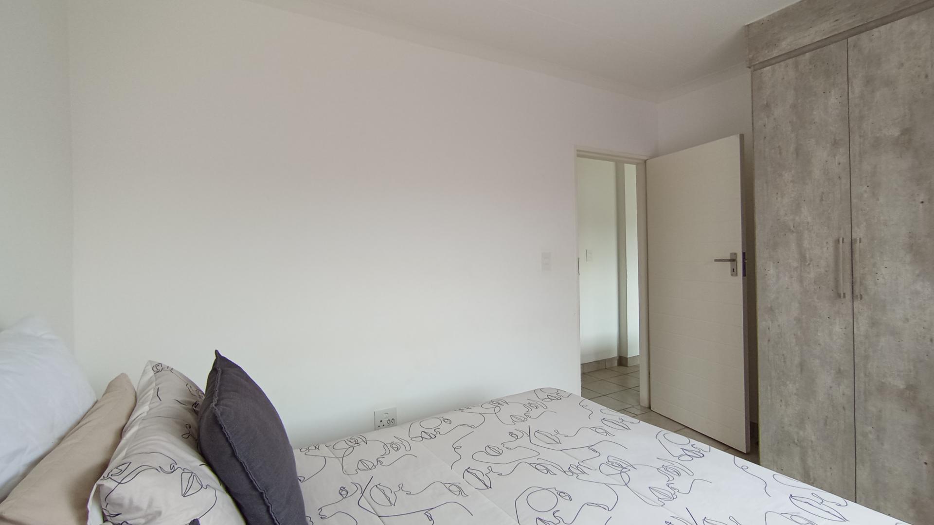 Bed Room 3 - 12 square meters of property in Monavoni