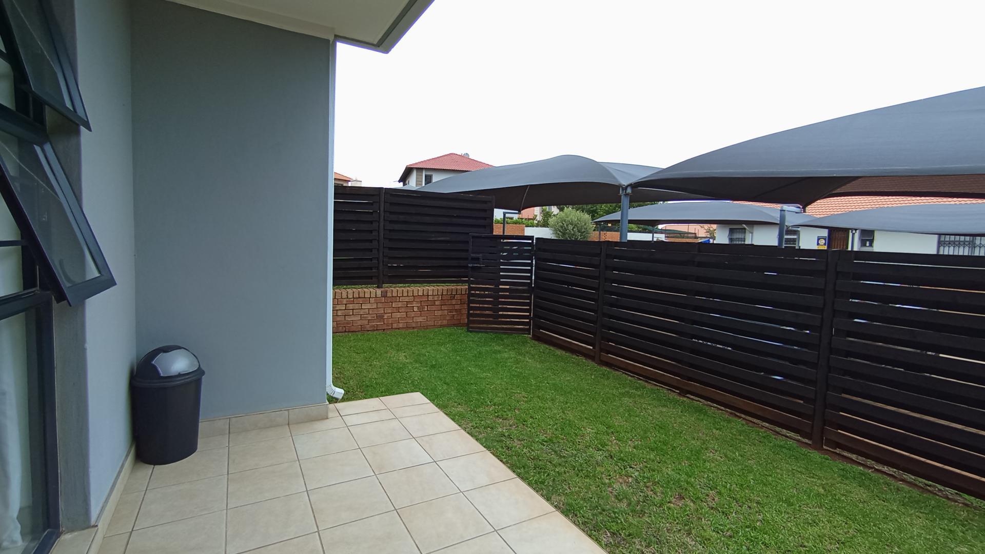 Patio - 7 square meters of property in Monavoni