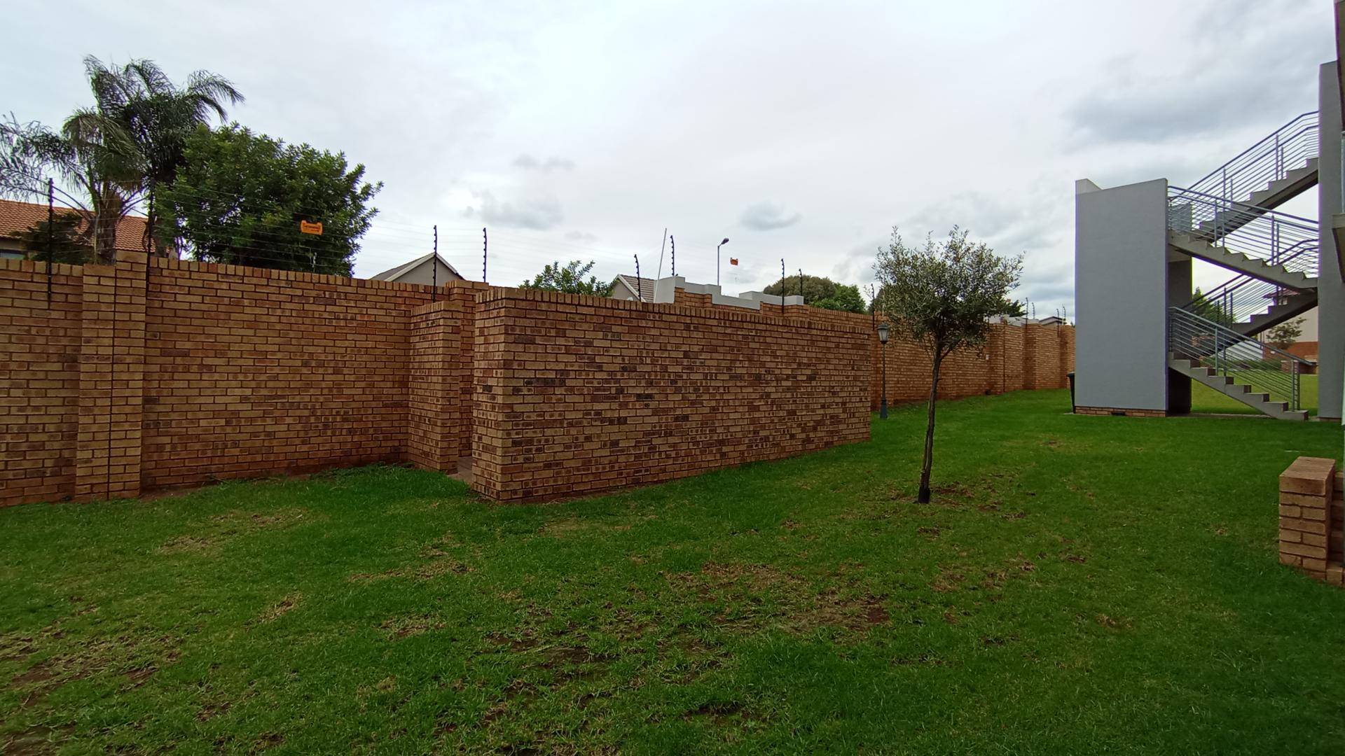 Front View of property in Monavoni