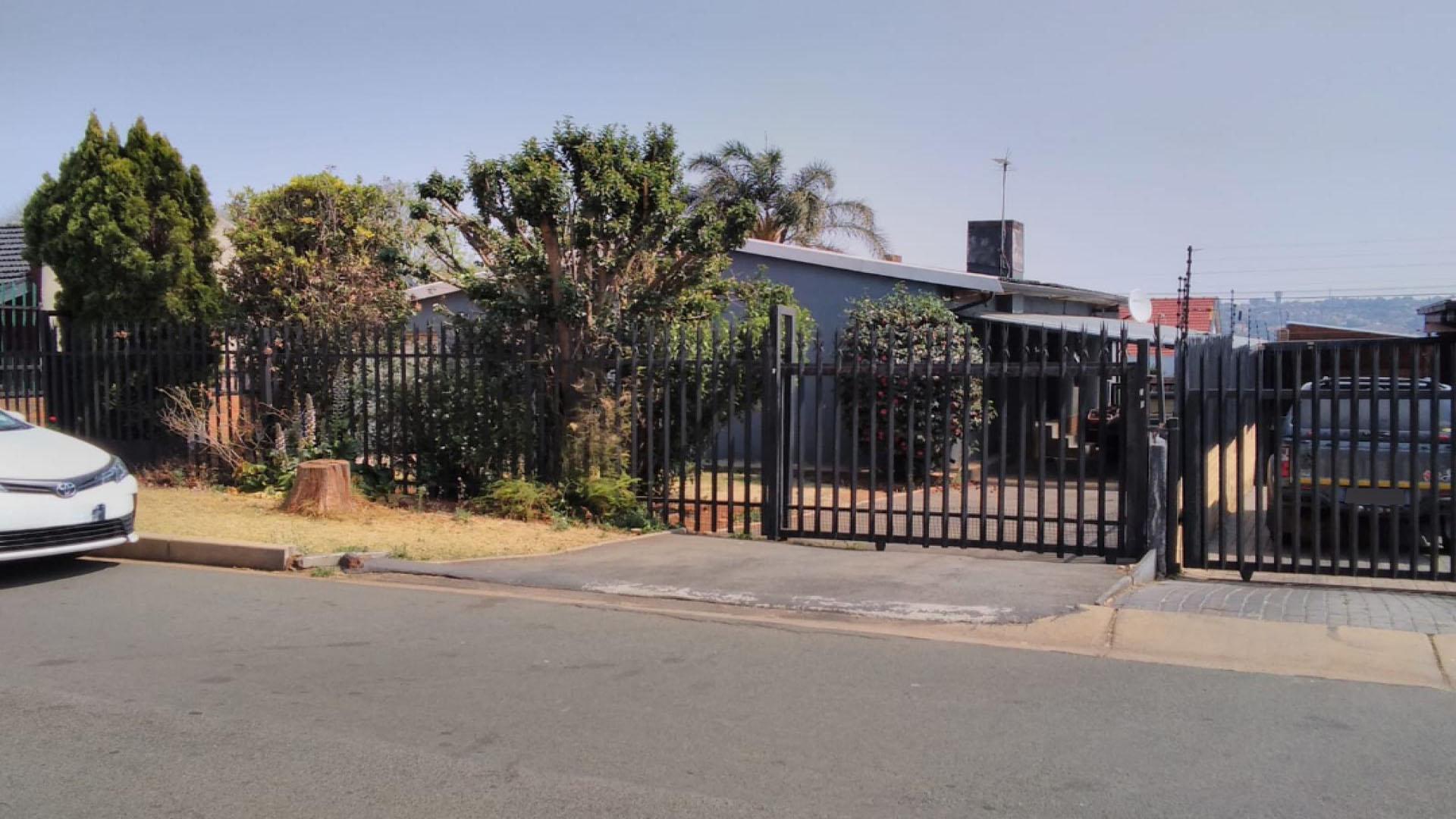 Front View of property in Sophiatown