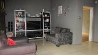 Lounges - 27 square meters of property in Sophiatown