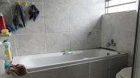 Bathroom 1 - 4 square meters of property in Sophiatown