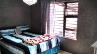 Bed Room 1 - 12 square meters of property in Sophiatown