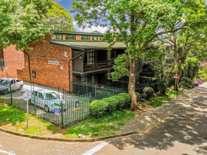 2 Bedroom Duplex for Sale For Sale in Windsor West - MR704898