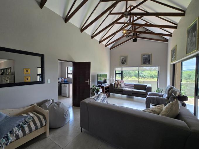 2 Bedroom Simplex for Sale For Sale in Hartbeespoort - MR704935