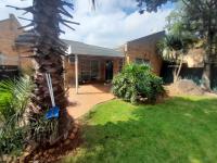  of property in Glenvista