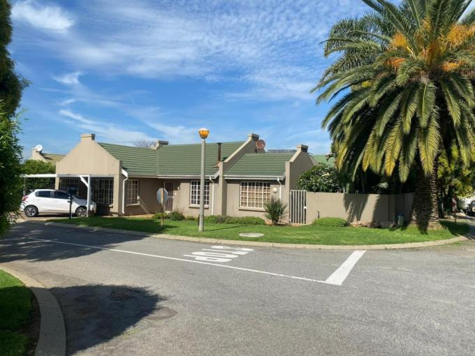 3 Bedroom House for Sale For Sale in Verwoerdpark - MR704960