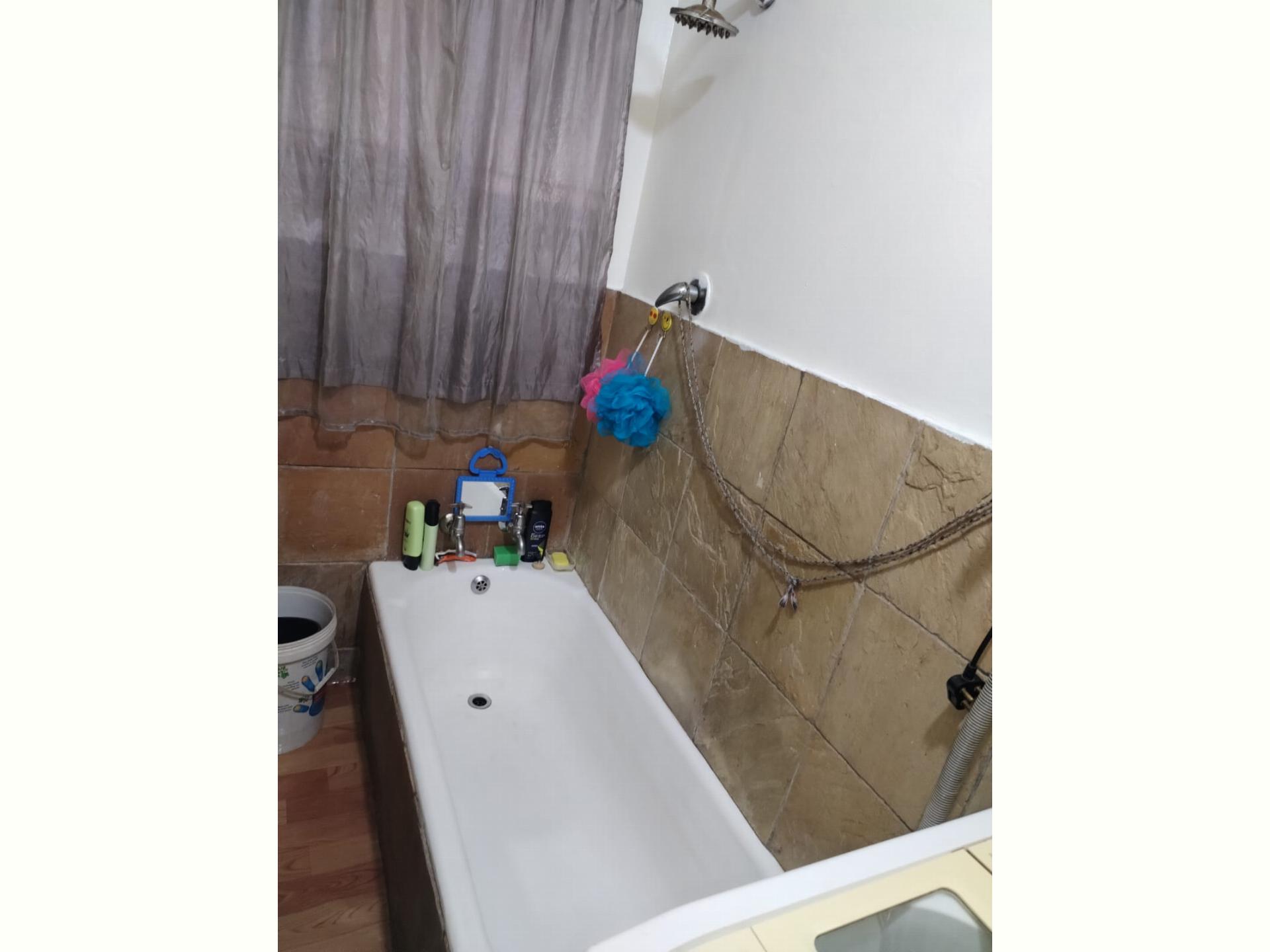  of property in Primrose