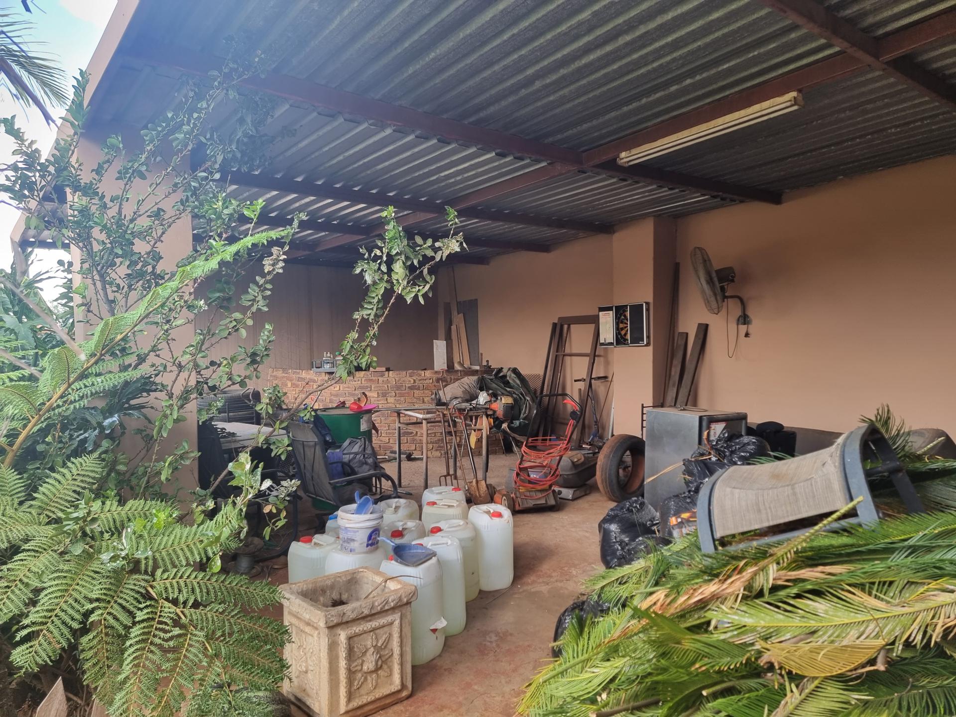  of property in Primrose